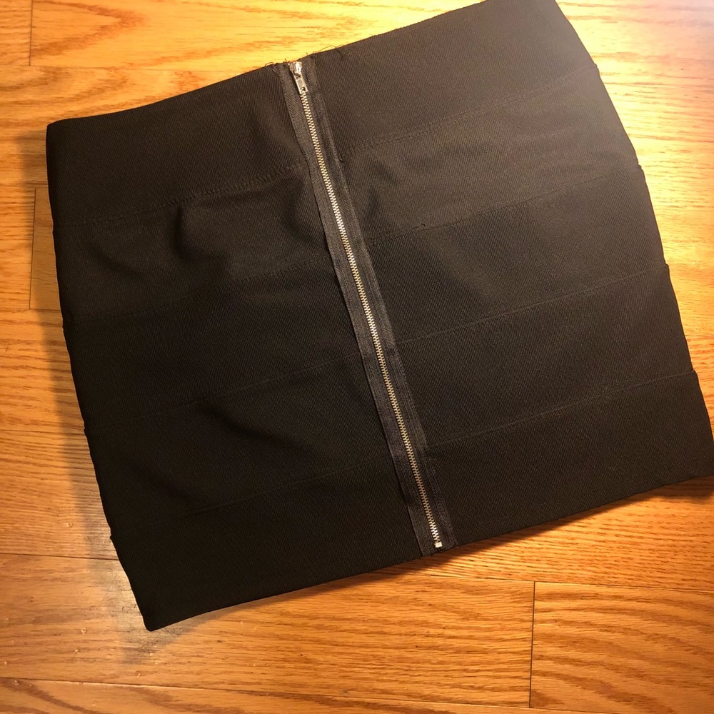 Ambiance apparet mini black skirt - Picture 3 of 8
